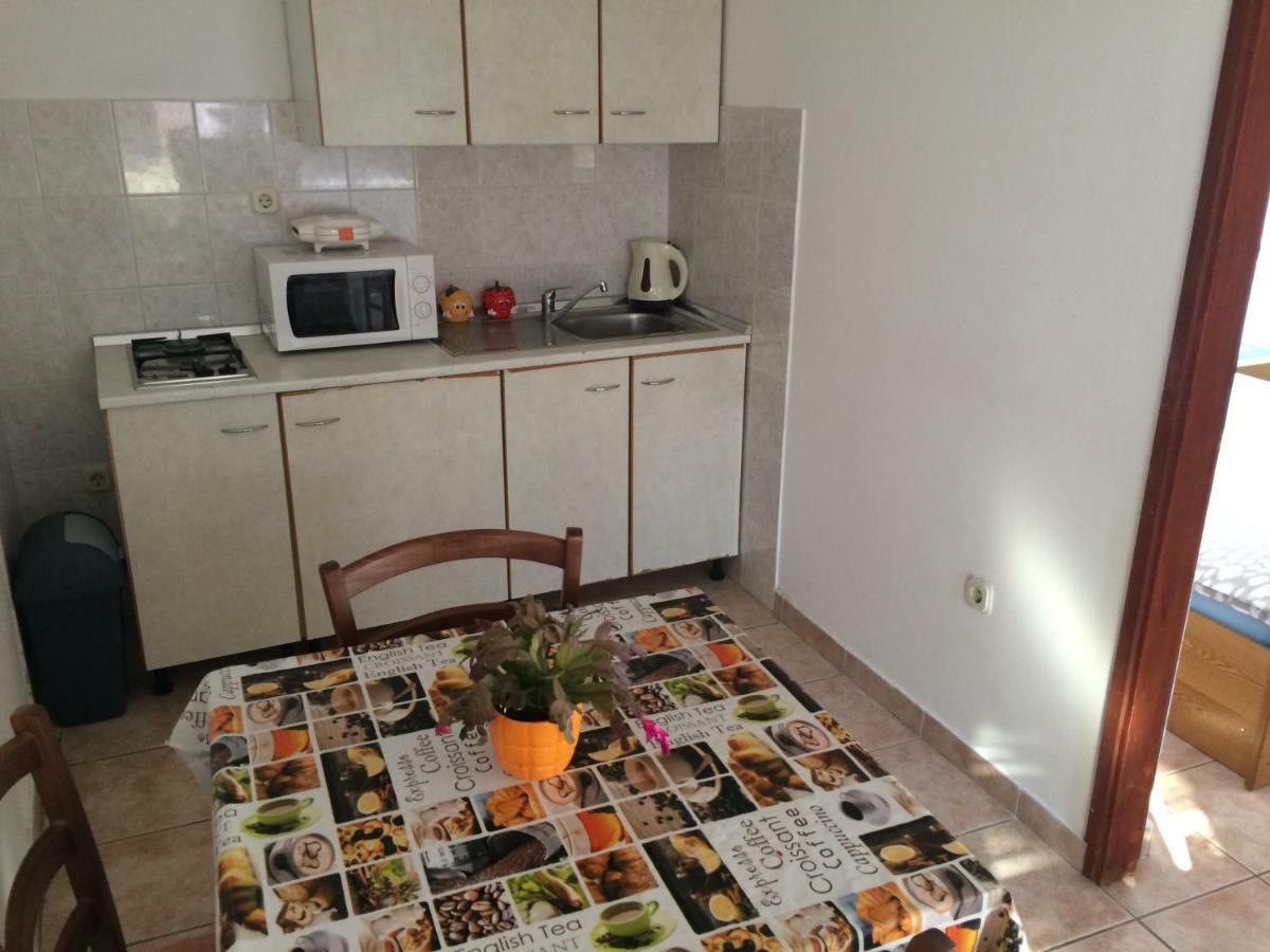 Apartmani Emilio Novalja Room photo