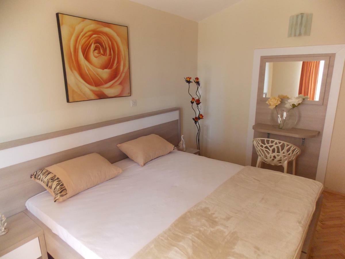 Apartmani Emilio Novalja Room photo